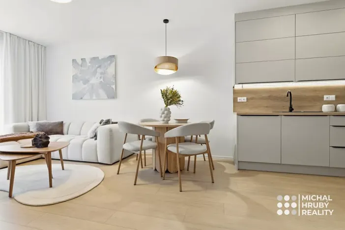 Prodej bytu 2+kk, Ostrava, Výstavní, 40 m2