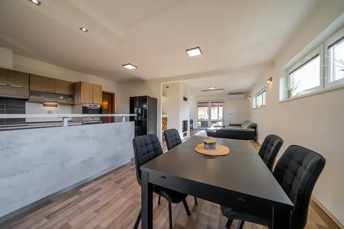 Prodej rodinného domu, Šerkovice, 180 m2