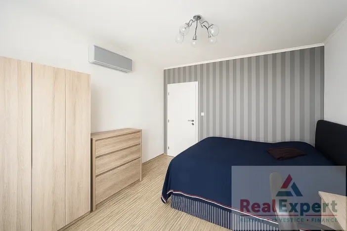 Pronájem bytu 2+kk, Praha - Záběhlice, Choceradská, 57 m2