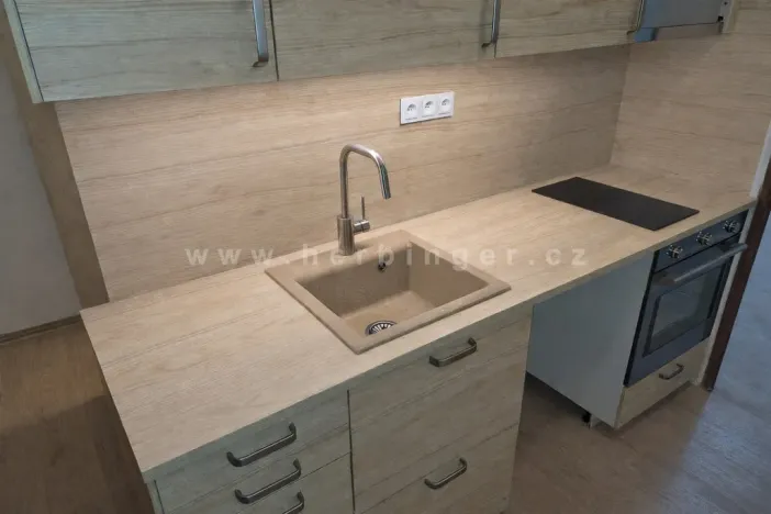 Pronájem bytu 1+kk, Otrokovice, Školní, 33 m2