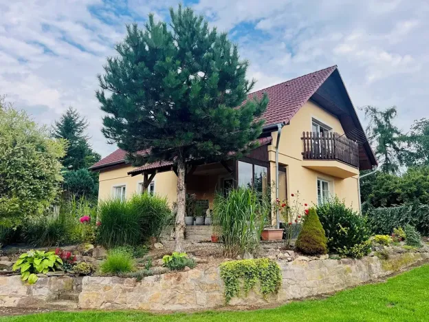 Prodej rodinného domu, Prackovice nad Labem, 190 m2