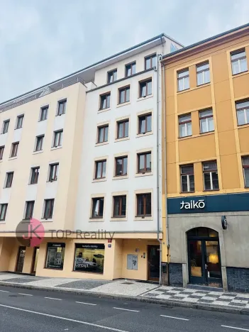 Pronájem bytu 1+1, Praha - Žižkov, Husitská, 34 m2