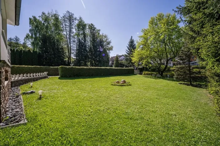 Prodej rodinného domu, Družec, V Zátiší, 289 m2