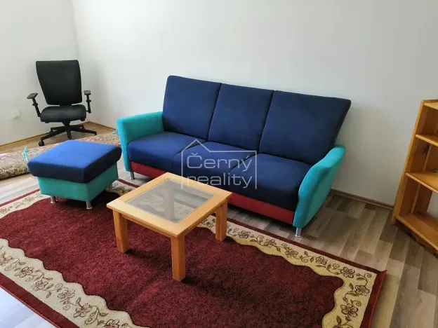 Pronájem bytu 2+kk, Pardubice, Okružní, 50 m2