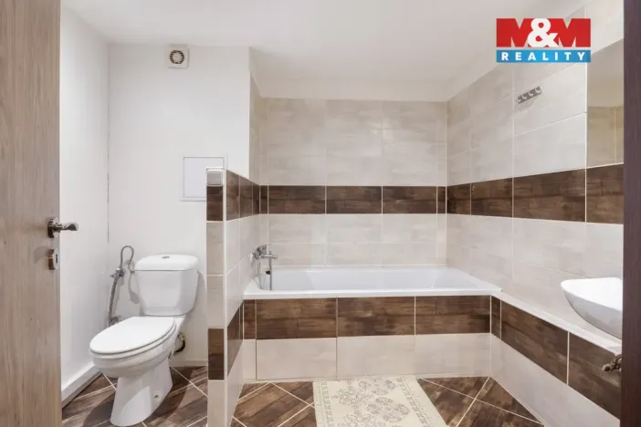 Prodej bytu 3+kk, Průhonice, Na Sídlišti III, 67 m2