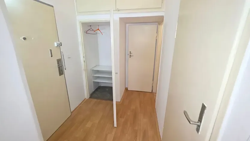 Pronájem bytu 1+kk, Praha - Vinohrady, Ondříčkova, 29 m2