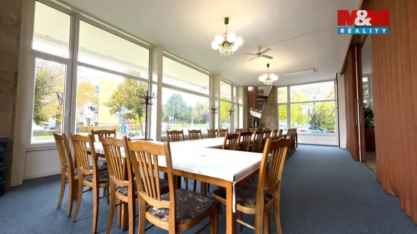 Prodej restaurace, Olomouc - Neředín, Politických vězňů, 730 m2