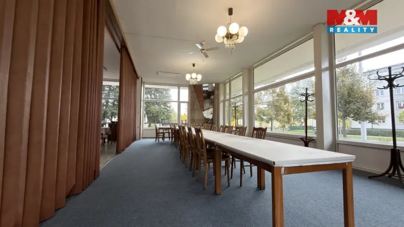 Prodej restaurace, Olomouc - Neředín, Politických vězňů, 730 m2
