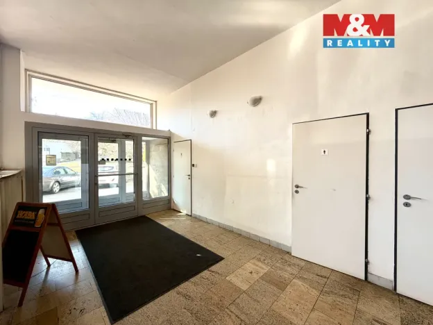 Prodej restaurace, Olomouc - Neředín, Politických vězňů, 730 m2