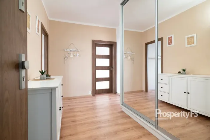 Prodej bytu 2+1, Ústí nad Labem - Severní Terasa, Višňová, 61 m2