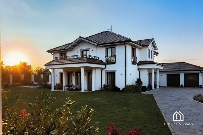 Prodej rodinného domu, Přezletice, Čakovická, 405 m2