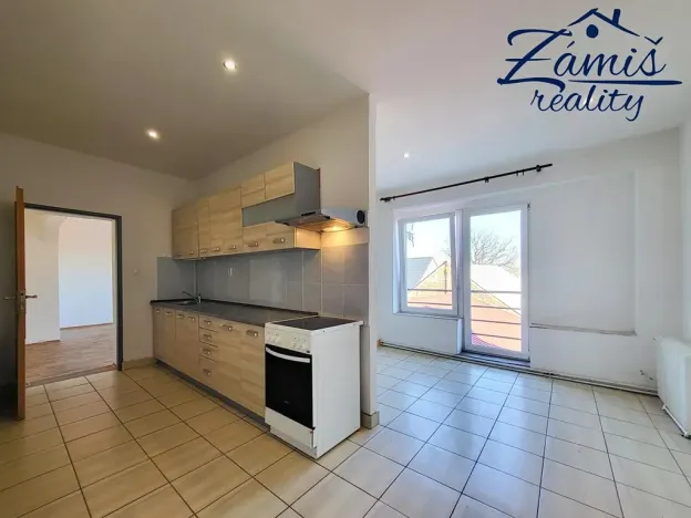 Pronájem bytu 2+kk, Nové Strašecí, U Školy, 52 m2