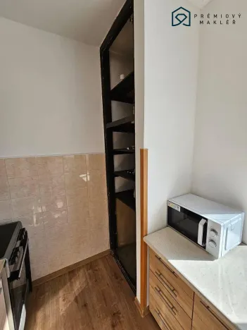 Pronájem bytu 1+1, Litvínov - Horní Litvínov, Podkrušnohorská, 40 m2