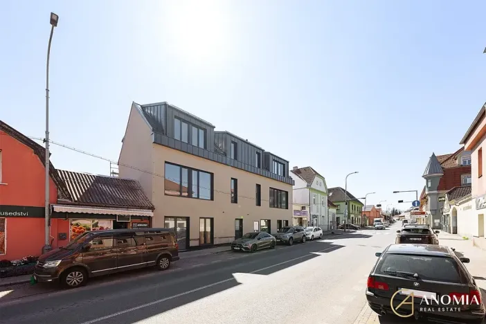 Pronájem ordinace, Praha - Vinoř, Mladoboleslavská, 97 m2