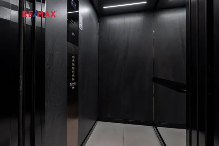 Prodej bytu 2+kk, Praha - Smíchov, Podbělohorská, 61 m2