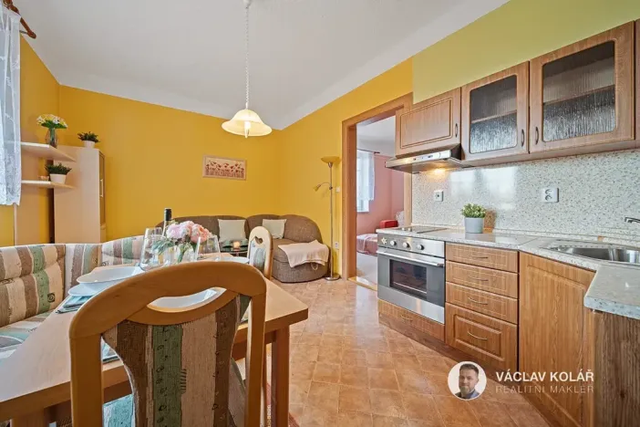 Prodej bytu 2+kk, Hořice, Husova, 43 m2