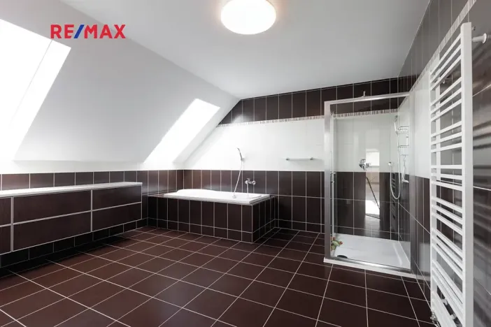 Prodej rodinného domu, Říčany, Tulipánová, 260 m2