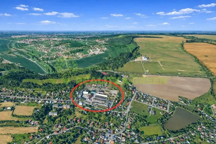 Pronájem skladu, Valašské Meziříčí, 376 m2