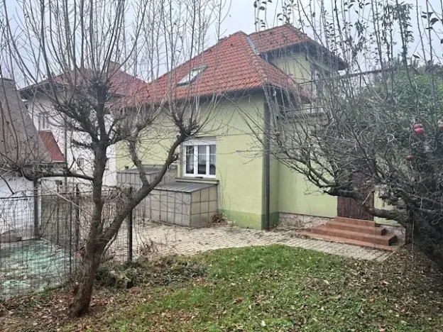 Pronájem rodinného domu, Praha - Lipence, Jiříčkova, 150 m2