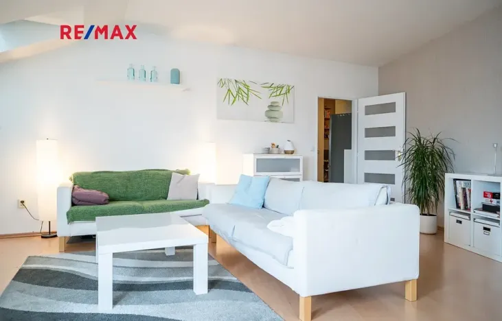 Prodej bytu 2+kk, Hradec Králové, Za Škodovkou, 68 m2