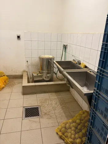 Pronájem restaurace, Praha - Uhříněves, Přátelství, 300 m2