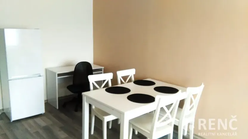 Pronájem bytu 2+kk, Brno, Oblá, 47 m2