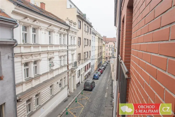 Pronájem bytu 1+kk, Praha, Kozácká, 30 m2
