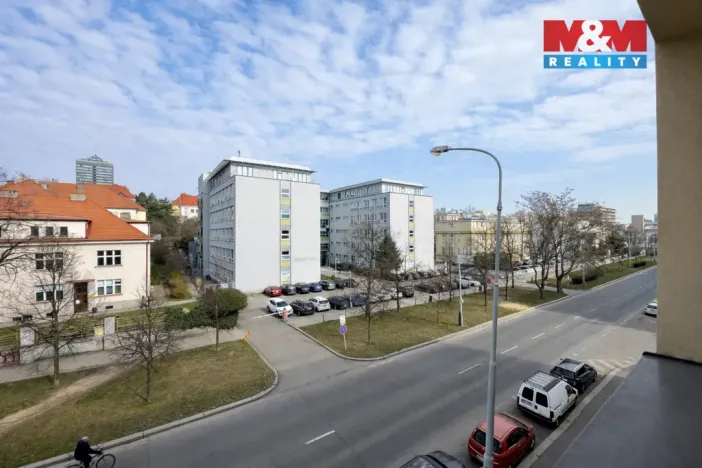 Pronájem bytu 1+kk, Praha - Vršovice, Ruská, 35 m2