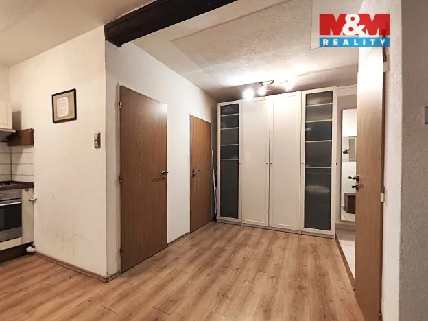 Pronájem bytu 2+kk, Praha - Modřany, Krouzova, 53 m2