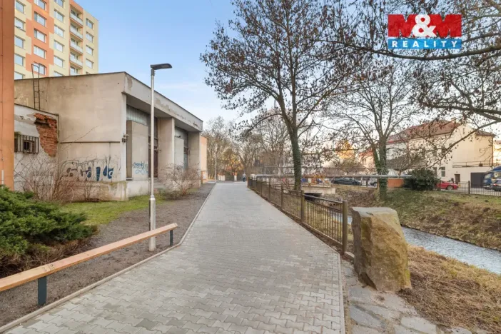 Prodej komerčního pozemku, Kralupy nad Vltavou, sídl. Hůrka, 238 m2