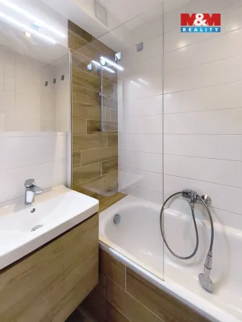 Pronájem bytu 2+1, Praha - Libeň, Drahobejlova, 57 m2