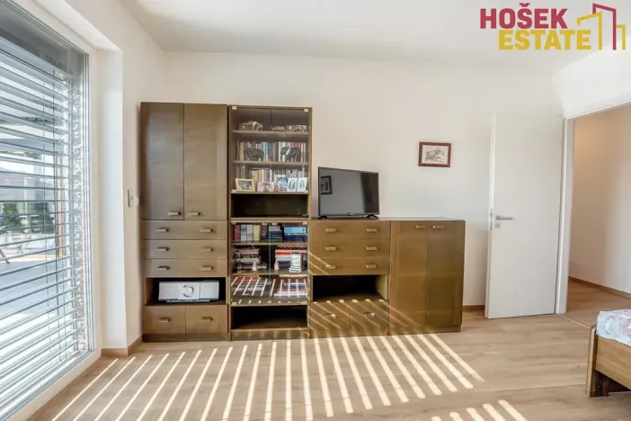 Prodej rodinného domu, Pohořelice, U Větrolamu, 160 m2