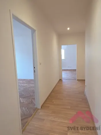 Pronájem bytu 2+1, Praha - Žižkov, Ambrožova, 80 m2