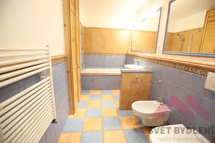 Pronájem bytu 2+kk, Praha - Nové Město, Koubkova, 52 m2