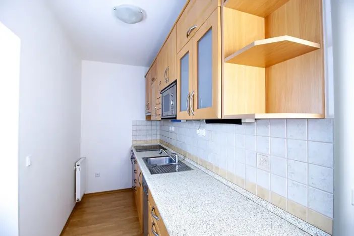 Prodej bytu 2+kk, Vestec, Ve Stromkách, 48 m2