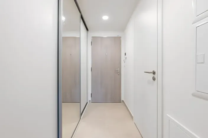 Pronájem bytu 1+kk, Praha, Českomoravská, 35 m2