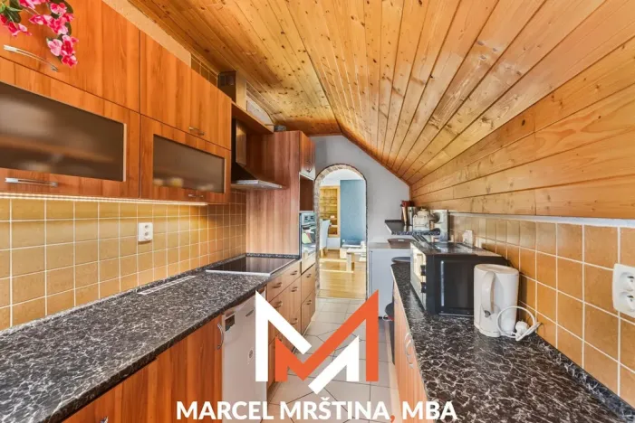 Prodej rodinného domu, Borová, 307 m2