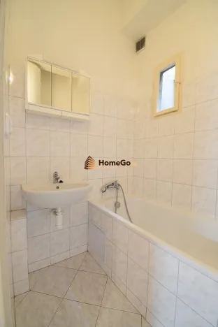 Pronájem bytu 1+kk, Praha - Nusle, Lounských, 47 m2