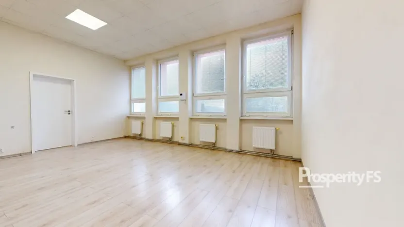 Pronájem kanceláře, Ústí nad Labem - Ústí nad Labem-centrum, Bělehradská, 33 m2