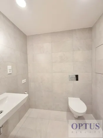 Pronájem bytu 1+kk, Praha - Hloubětín, Poděbradská, 32 m2