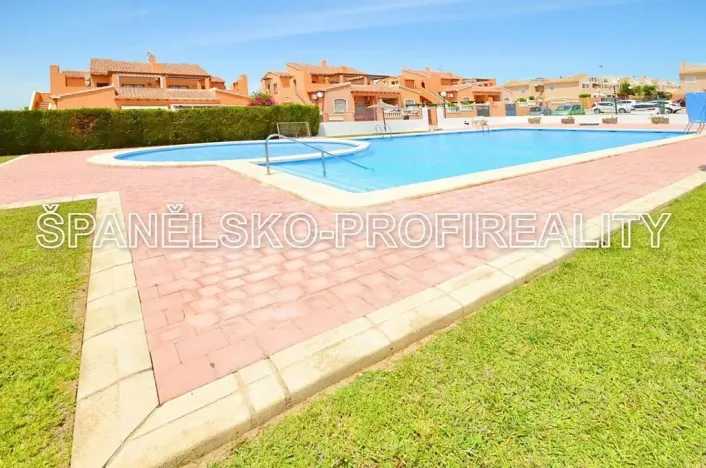Prodej bytu 3+kk, Torrevieja, Španělsko, 58 m2