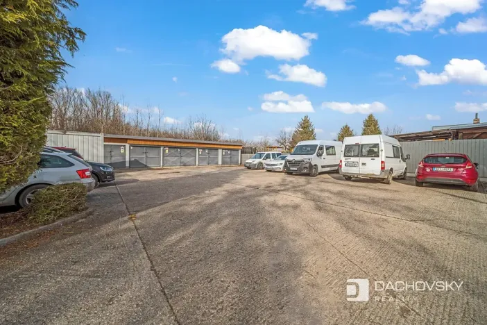 Prodej obchodního prostoru, Pardubice, K Dolíčku, 374 m2