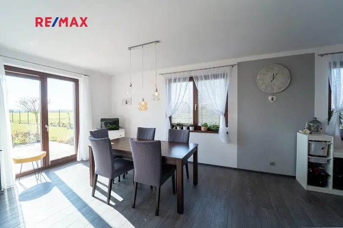 Prodej rodinného domu, Sokoleč, Luční, 167 m2