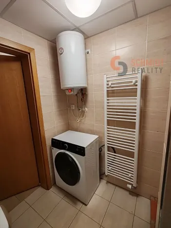 Pronájem bytu 1+kk, Šakvice, Hlavní, 32 m2