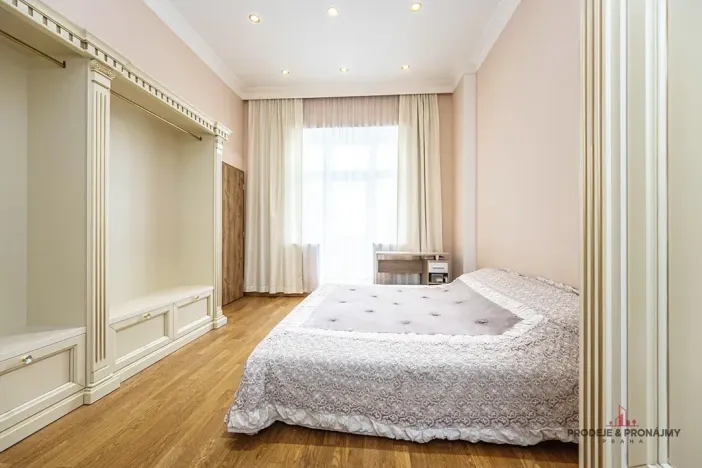 Prodej bytu 2+kk, Praha, Slavíkova, 105 m2