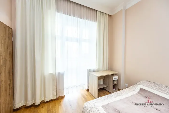 Prodej bytu 2+kk, Praha, Slavíkova, 105 m2