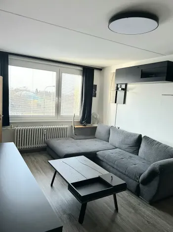 Pronájem bytu 2+1, Praha, Svídnická, 39 m2