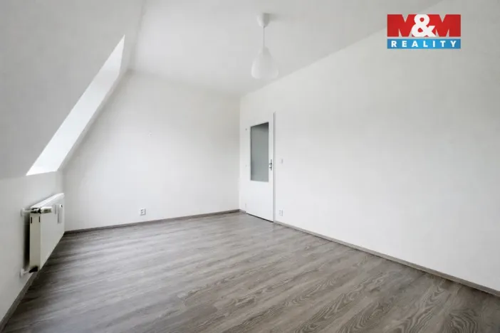 Pronájem bytu 2+kk, Praha - Kyje, Lipnická, 38 m2