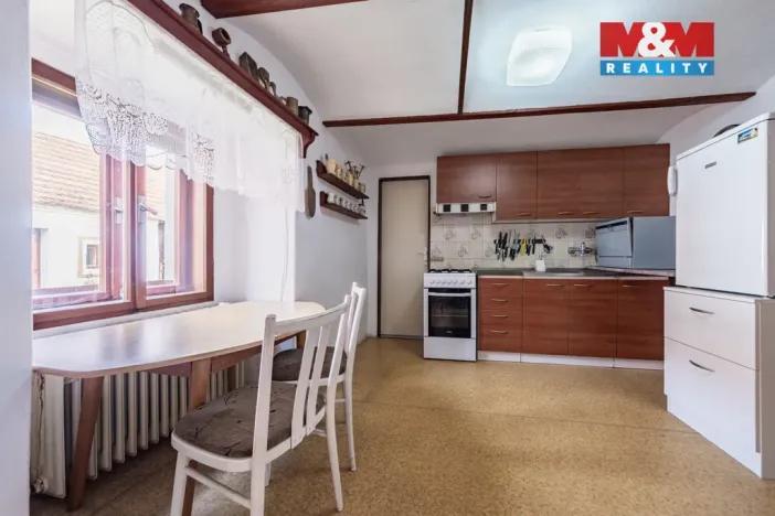 Prodej rodinného domu, Jankov - Holašovice, 250 m2