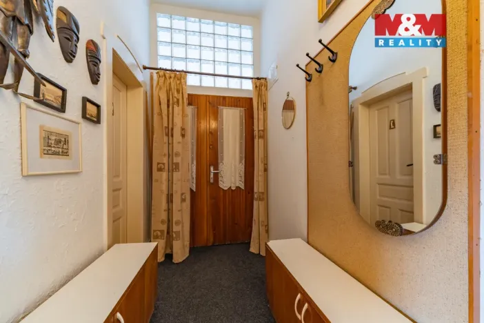 Prodej bytu 4+1, Karlovy Vary - Bohatice, Jáchymovská, 102 m2